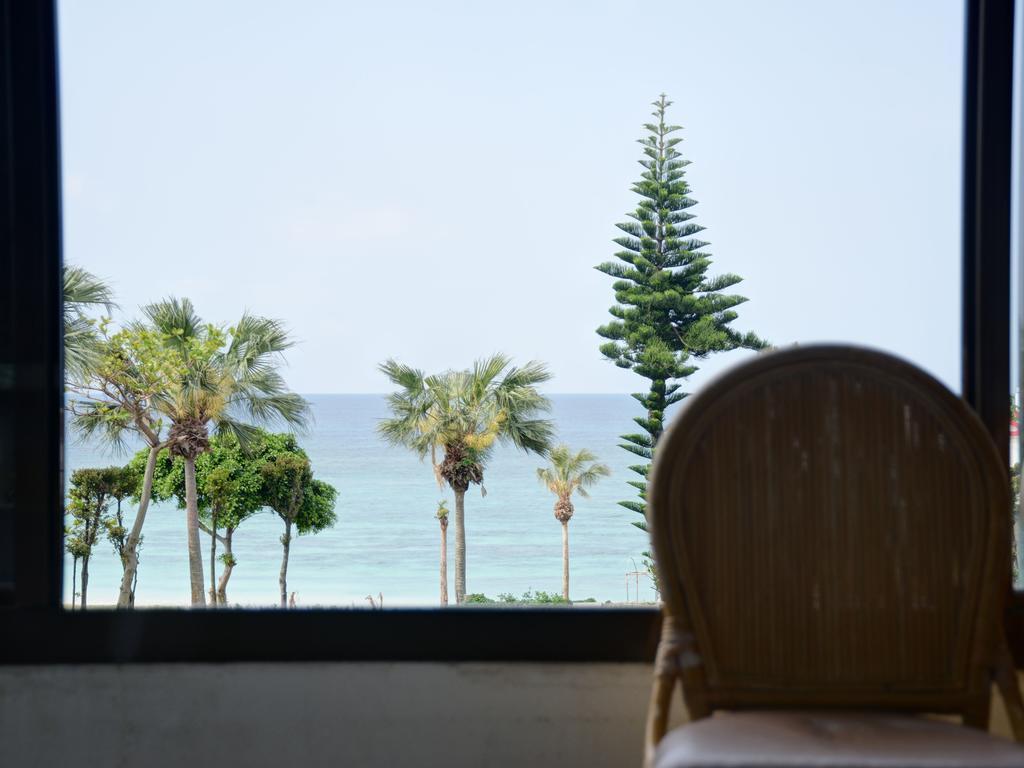 Morimar Resort Hotel Yomitan Exterior photo
